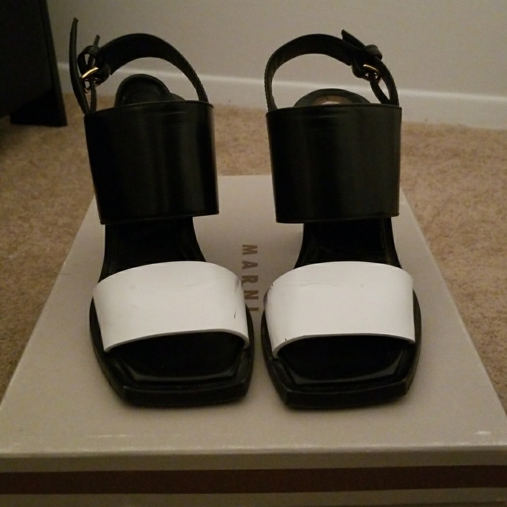 MARNI RUNWAY 15 BLOCK HEEL SANDALS